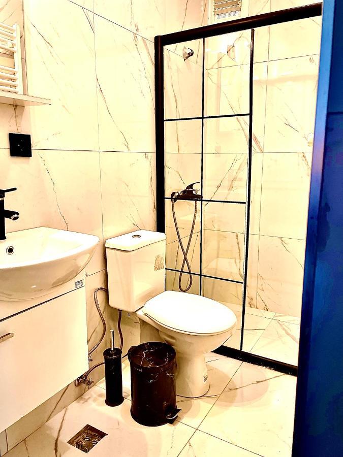 Mates Istiklal Suites Istanbul Exterior photo