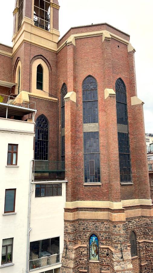 Mates Istiklal Suites Istanbul Exterior photo