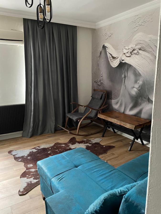 Mates Istiklal Suites Istanbul Exterior photo