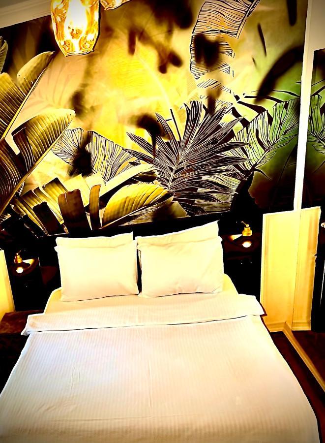 Mates Istiklal Suites Istanbul Exterior photo