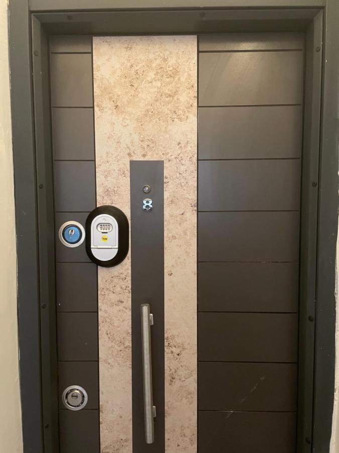 Mates Istiklal Suites Istanbul Exterior photo