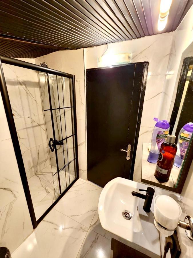 Mates Istiklal Suites Istanbul Exterior photo