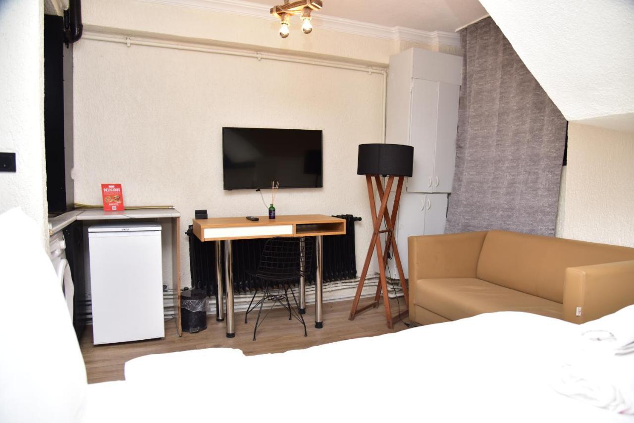 Mates Istiklal Suites Istanbul Exterior photo