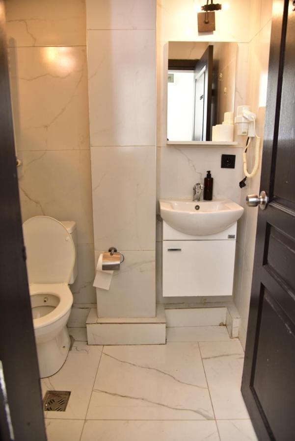 Mates Istiklal Suites Istanbul Exterior photo